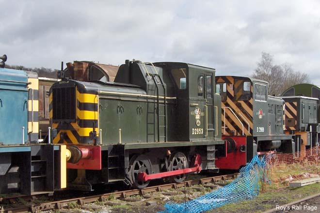 Image of 0-4-0DM Class 01 No. D2953 at Rowsley on the 28th of March 2009